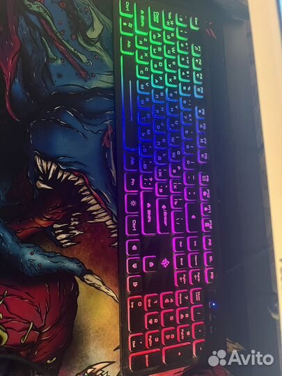 Игровая клавиатура с подсветкой