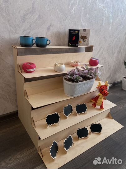 Полка витрина