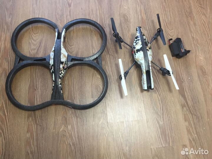 Квадрокоптер Parrot AR.Drone 2.0 Elite Edition