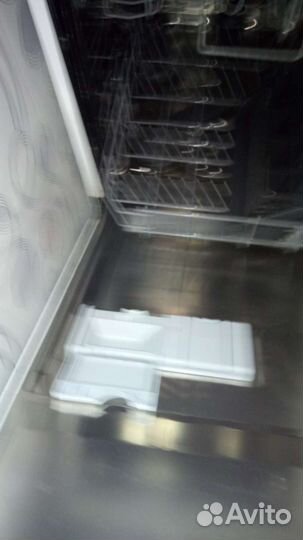 Посудомоечная машина Electrolux