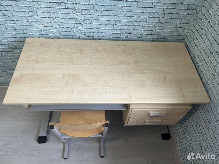 Растущая парта и стул