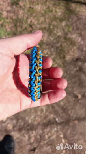 Браслет из паракорда