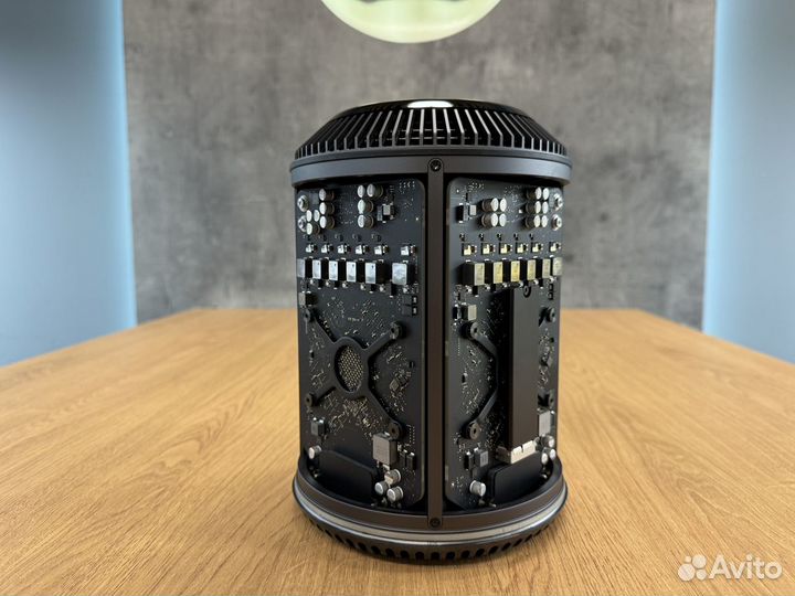 Apple Mac Pro Xeon E5 D500 32gb 512ssd