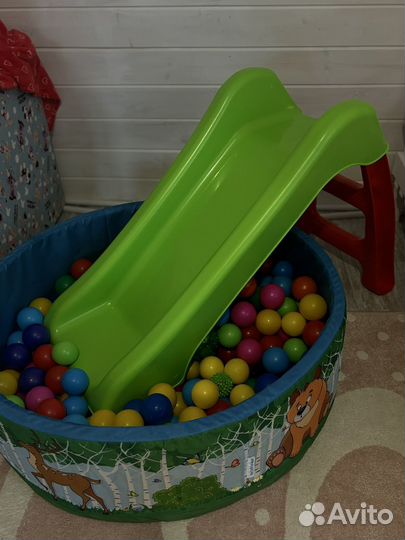 Детский сухой бассейн с шариками