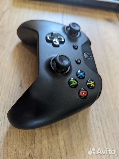 Оригинальный джойстик Xbox One 3 ревизии