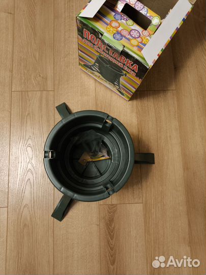 Подставка под живую елку