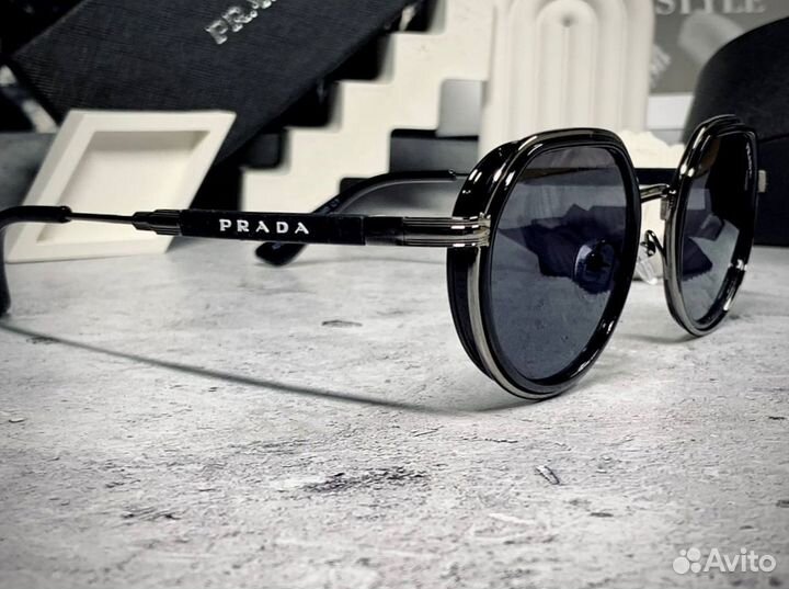 Очки Prada черные круглые