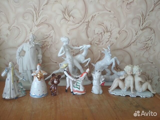 Старинные фарфоровые статуэтки