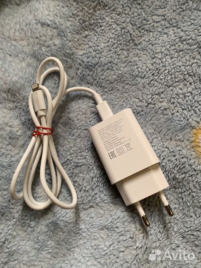 Зарядное устройство на iPhone