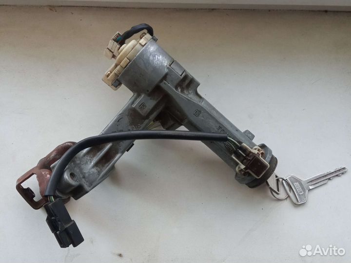Замок зажигания Toyota Sprinter(Corolla)