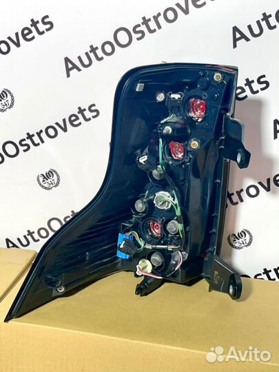 Фонарь задний правый Toyota Lc150 2.8D 2018