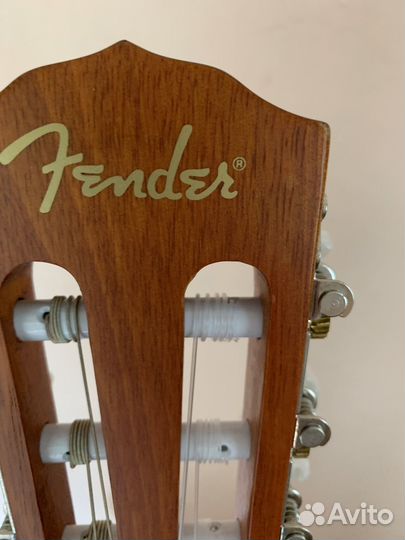 Классическая гитара fender