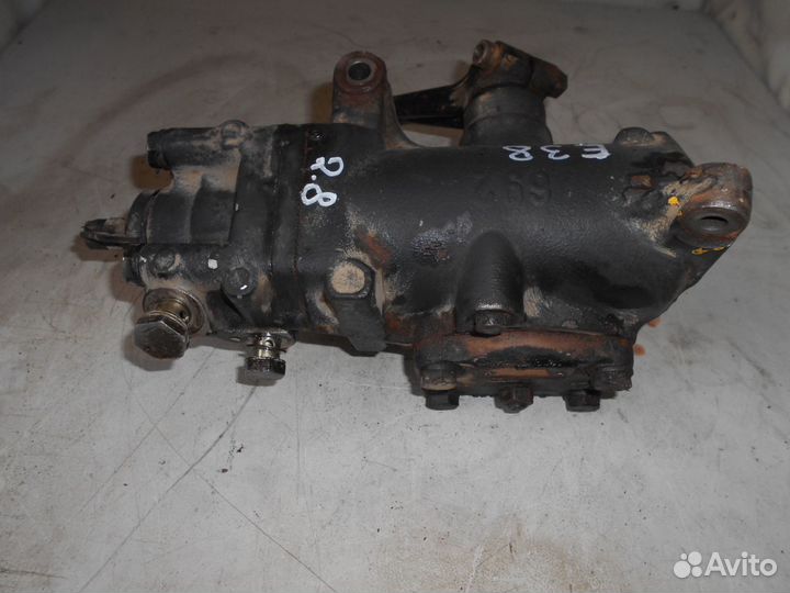 Редуктор рулевой BMW 7 E38