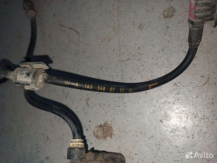 Датчик ABS передний Mercedes ML163