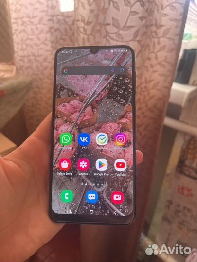 Samsung Galaxy A50, 4/64 ГБ