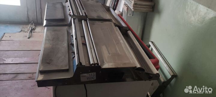 Упаковщик горячий стол