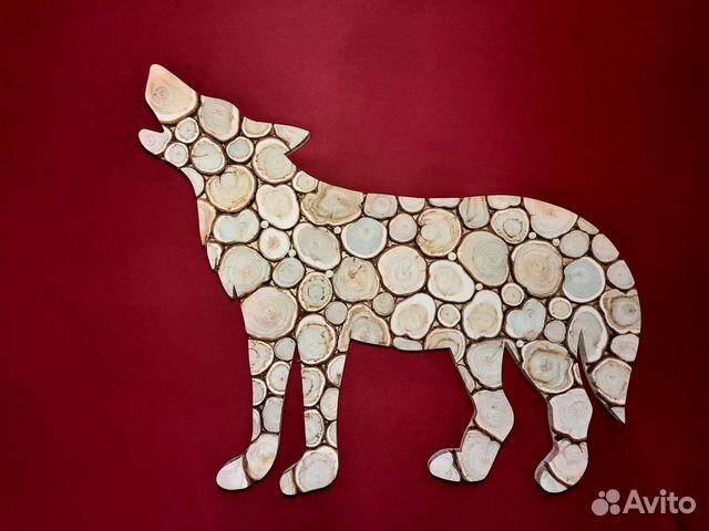 Панно из можжевельника - волк