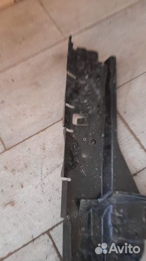 Верхняя часть панели передняя Toyota Land Cruiser