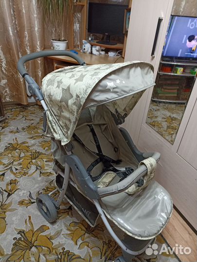 Прогулочная коляска