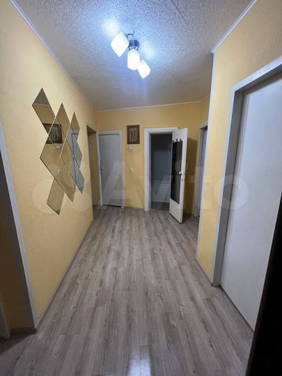 4-к. квартира, 70,9 м², 1/5 эт.