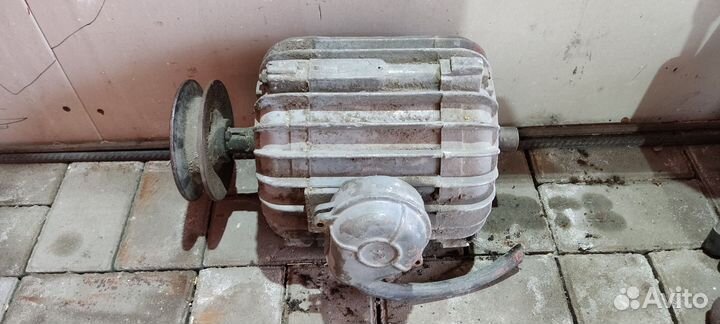 Электродвигатель 2.2 квт 1500 об