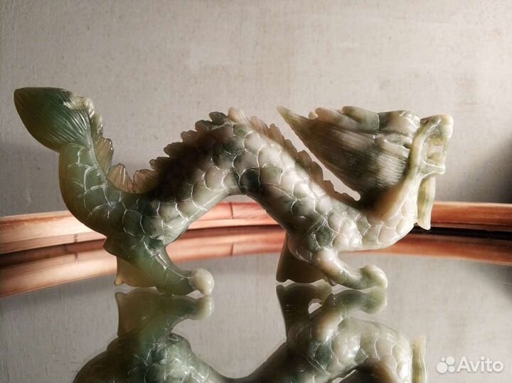 Дракон нефрит старый Китай