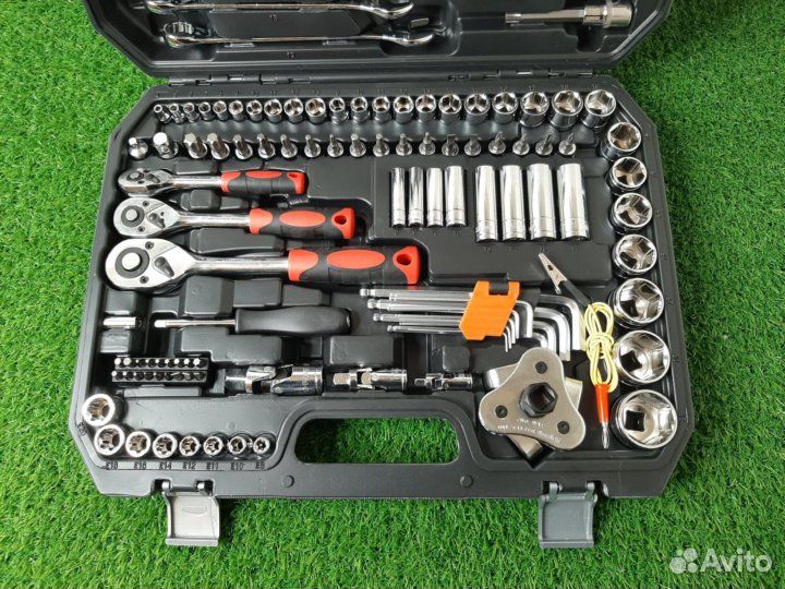 Набор инструментов 121 предмет