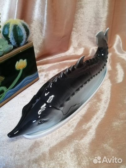 Блюдо сервировочное с крышкой фарфоровое Lefard 