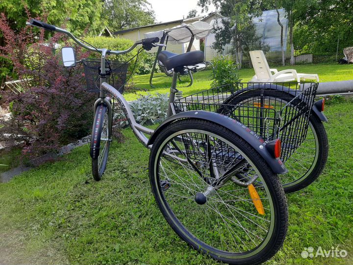 Трехколесный велосипед для взрослых Stels