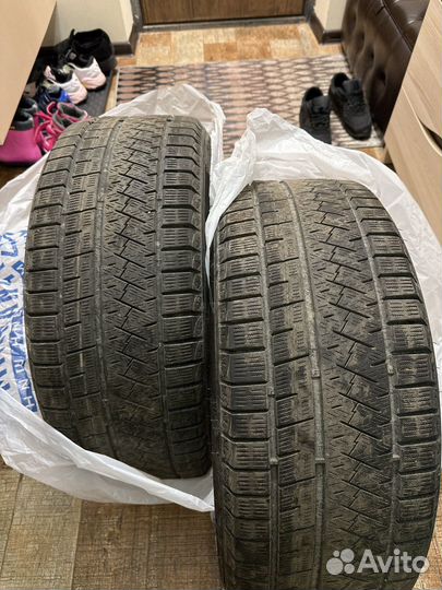 Triangle Snowlink TWT02 235/45 R18
