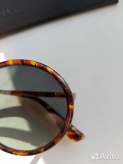 Солнцезащитные очки Dior