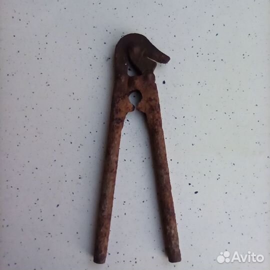 Кусачки для колючки