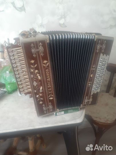 Гармонь горьковская