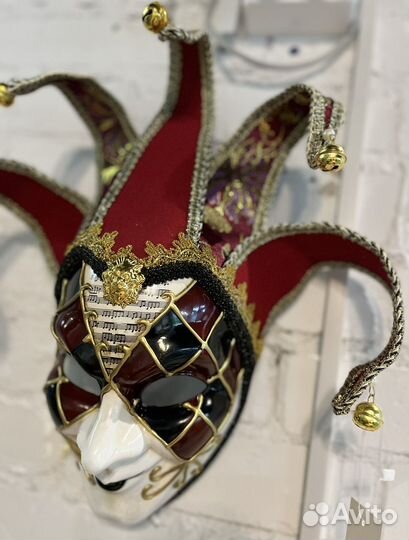 Маска театральная