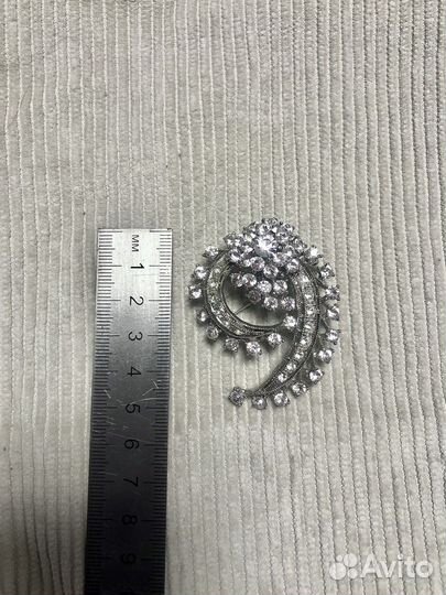 Брошка современная крупная бижутерия со стразами