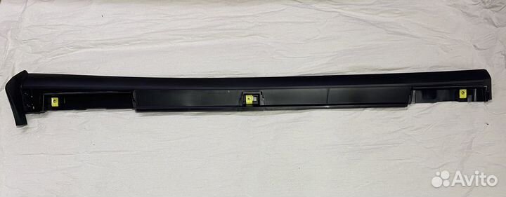 Накладка на порог D10E51PL0A