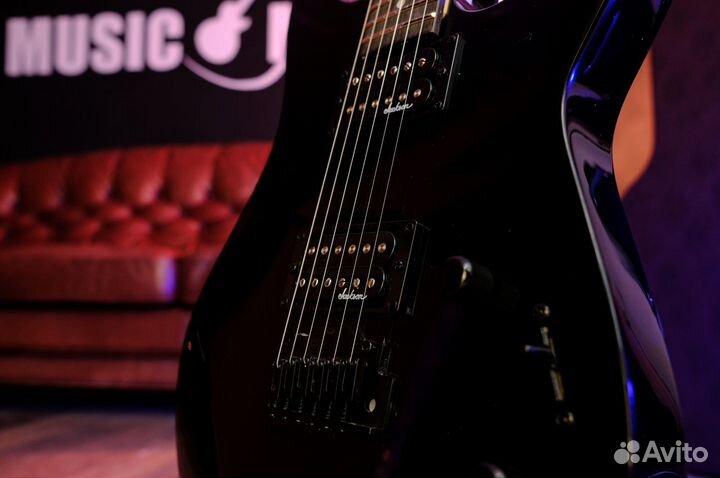 Электрогитара Jackson + Запасной комплект струн