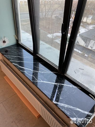 Подоконники из камня мрамор кварц гранит