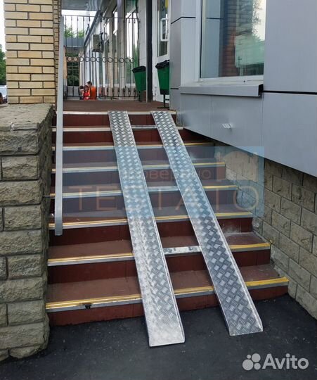 Пандусы для инвалидной коляски. Откидные пандусы