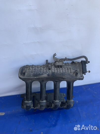 Впускной коллектор honda fit gd1 l13a
