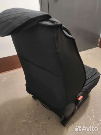 Пежо 408 водительское сиденье