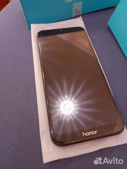 Honor 8a