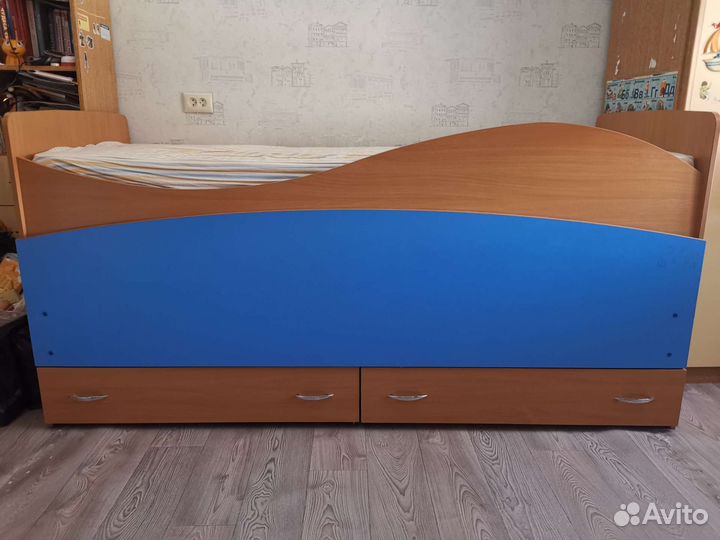 Двухъярусная кровать детская