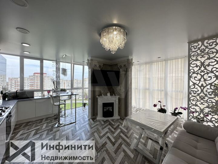 2-к. квартира, 84 м², 10/18 эт.