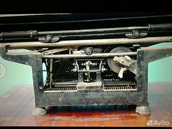 Печатная машинка. Антикварная
