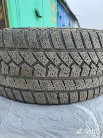 Sunfull SF982 245/45 R18 100H