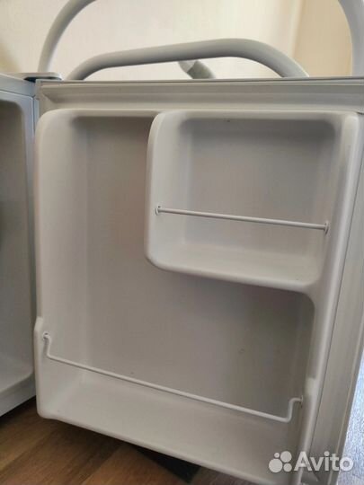Холодильник маленький с морозилкой