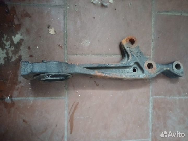 Кронштейн дифференциала левый land cruiser 150