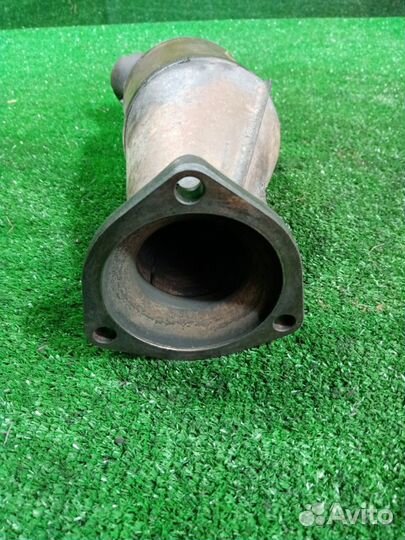 Катализатор передний правый Audi A6 C5 APS (2.4)