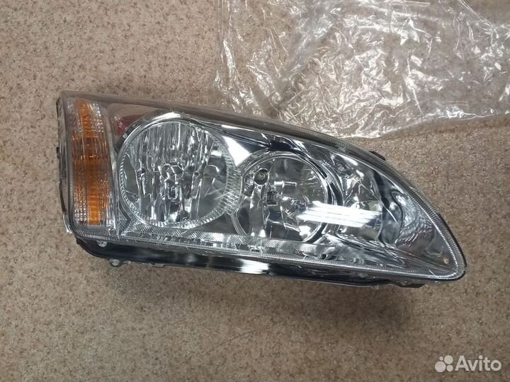 Фары ford focus 2 левая и правая